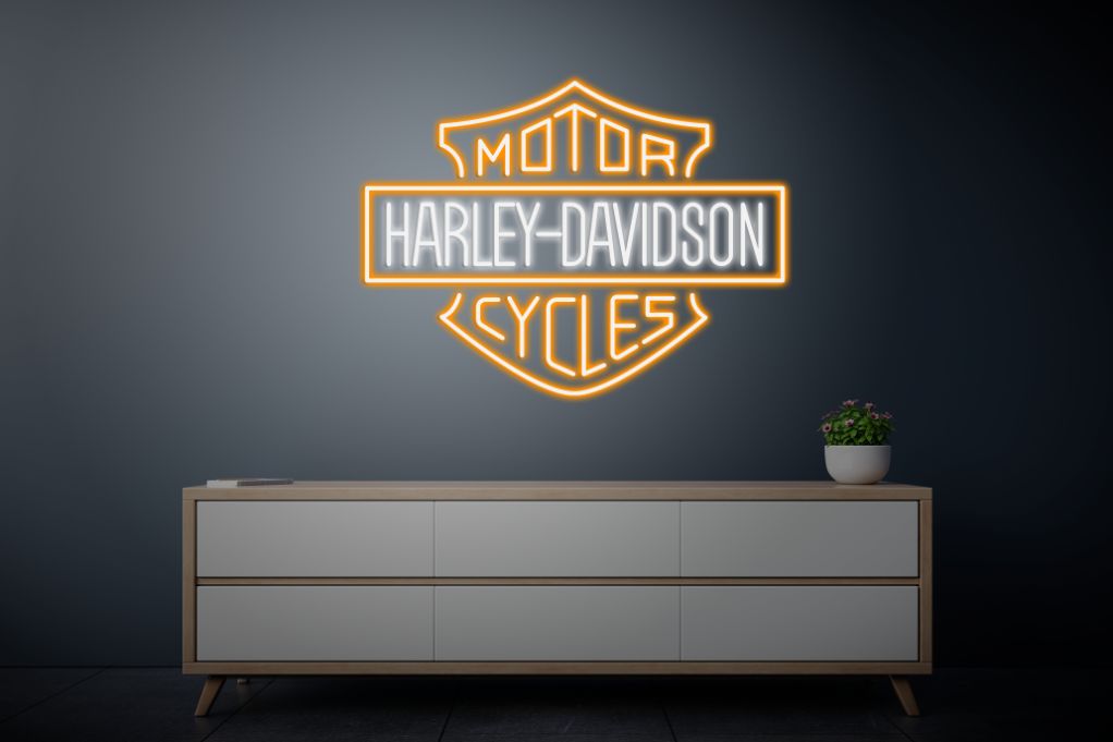 HARLEY DAVIDSON