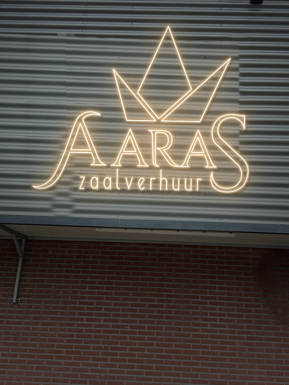 Aaras